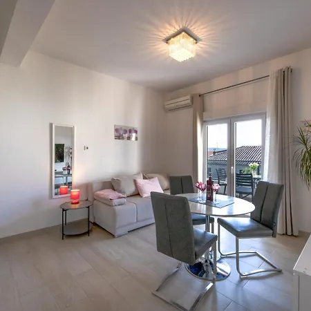 Bilopavlovic Apartment