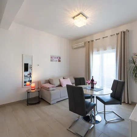 Bilopavlovic Apartman Kaštela