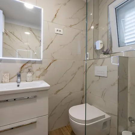 Bilopavlovic * Kaštela